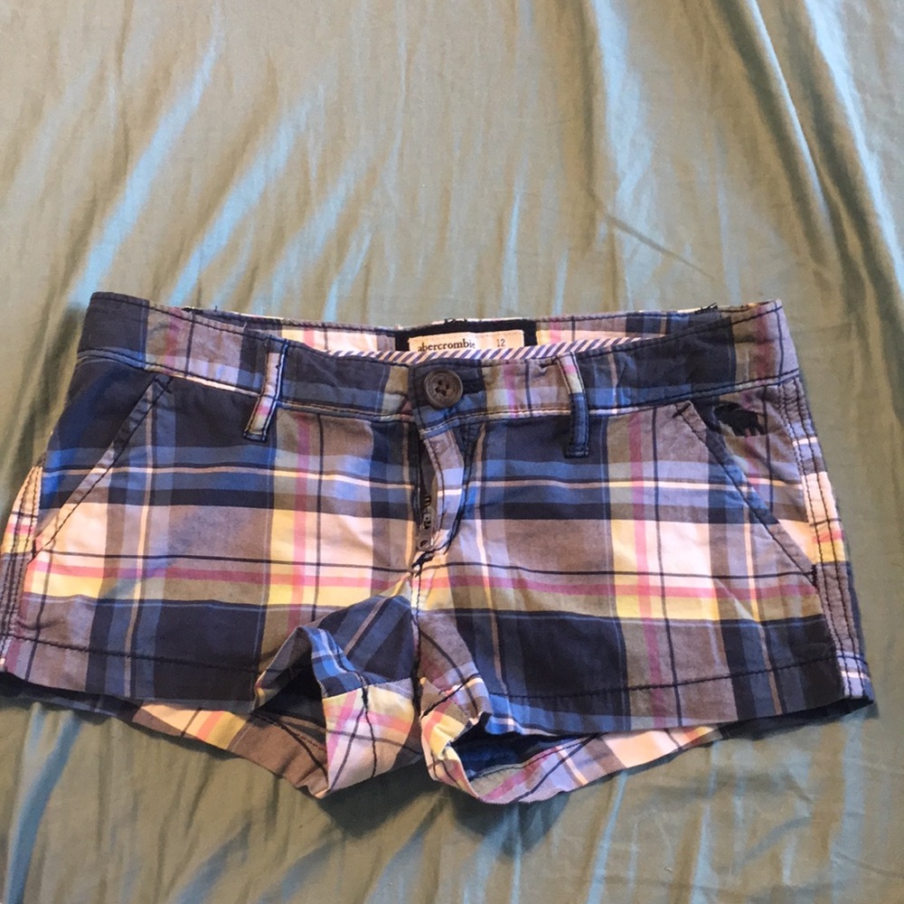 Plaid Abercrombie shorts size 12